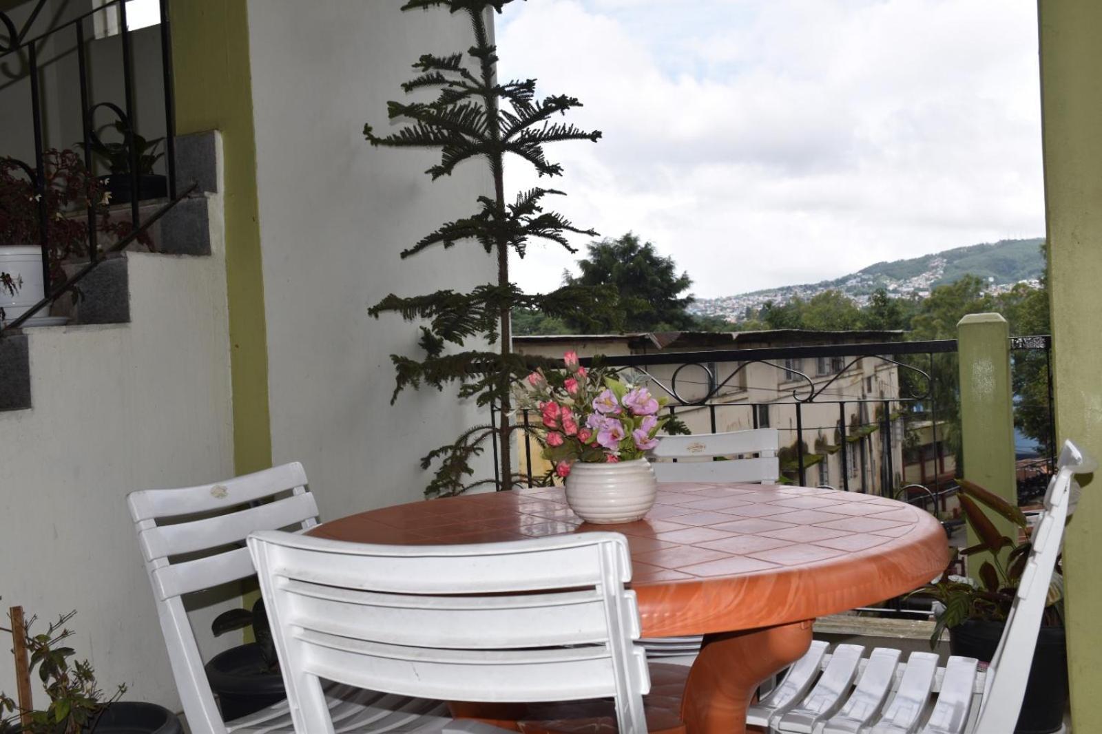 Rolyda Guest House Σιλόνγκ Εξωτερικό φωτογραφία
